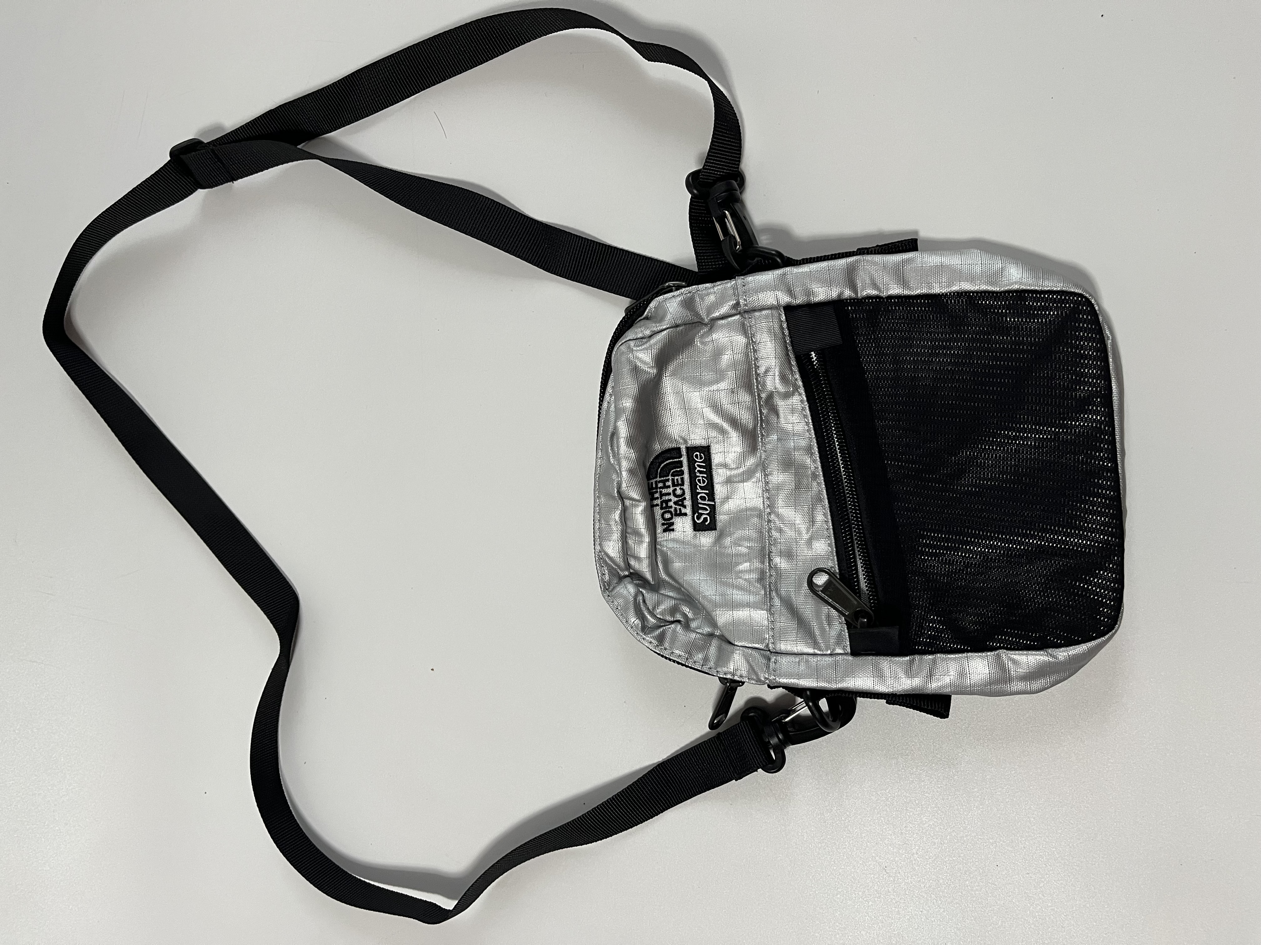 TNF x Supreme Detail